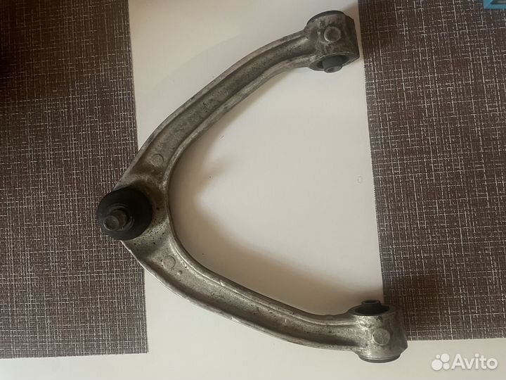 Рычаг подвески правый на infiniti g35