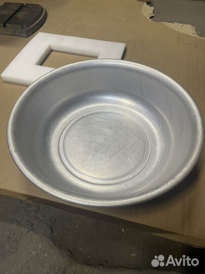 Кастрюли, миски