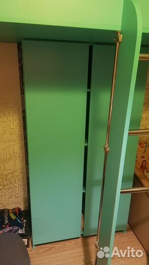 Продаю кровать двухярусную детскую