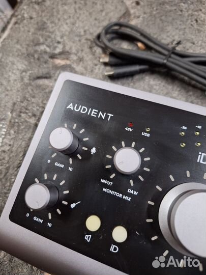 Аудиоинтерфейс Audient iD4 mkii (арт. 326272)