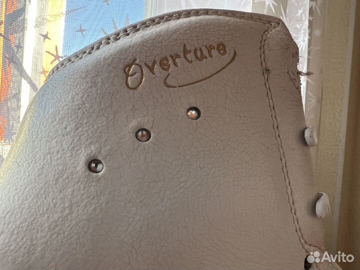 Фигурные проф коньки Edea Overture 250 ivory