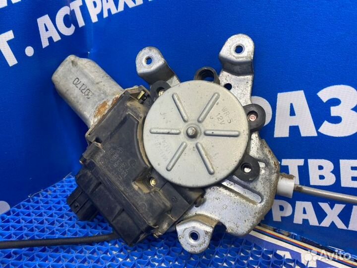 Задний правый стеклоподъемник Mitsubishi Lancer