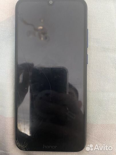 Телефон Honor 8a