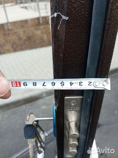 Двери входные внутреннего открывания