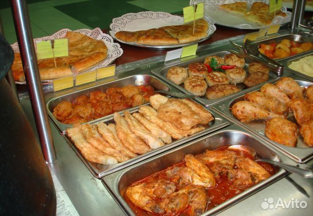 Сотрудник линии раздачи