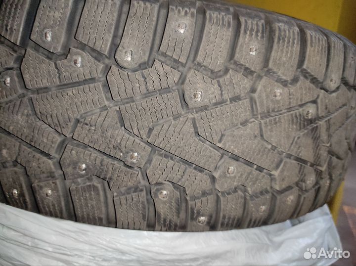 R17 Pirelli Ice Zero 215/50, PCD 5x112 DIA 57.1