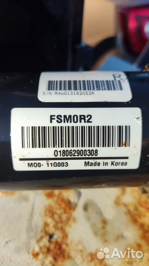 Электромотор, кронштейн задний, правого порога