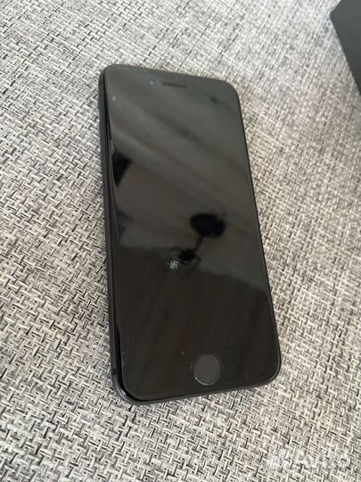 iPhone 8 64 гб