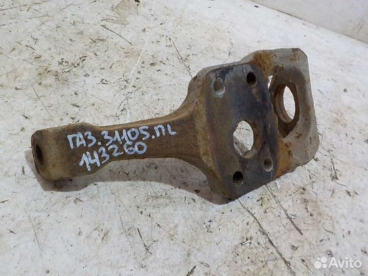 Кулак поворотный передний левый Газ 31105