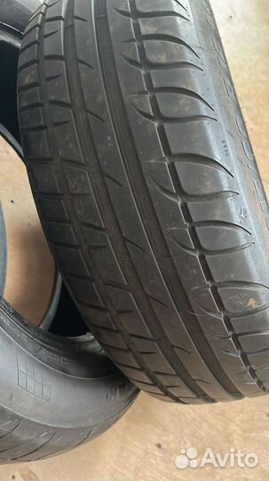 Tigar High Performance 215/60 R16 99