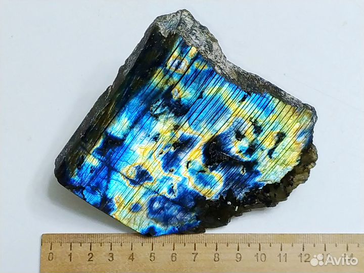 Спектролит лабрадор