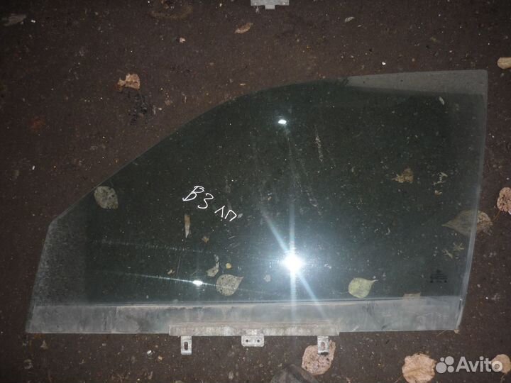 Стекло двери переднее левое volkswagen passat b3
