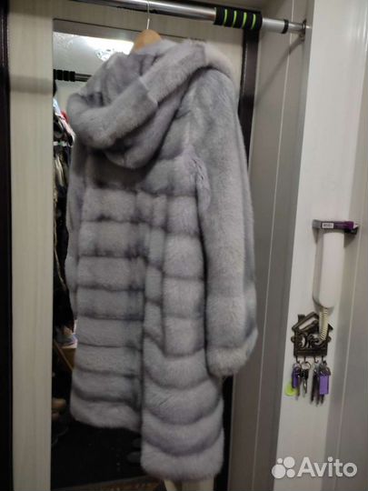 Шуба норковая с капюшоном 46 48