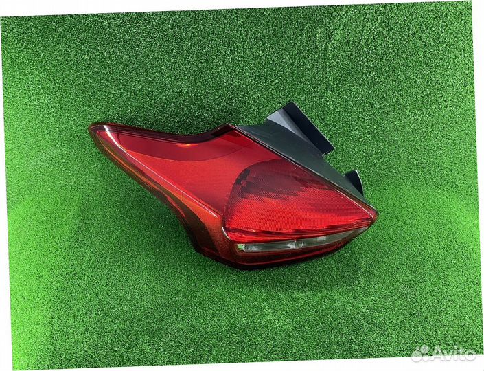 Фонарь левый Ford Focus 2015-2019
