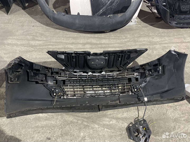 Передний бампер Пежо 207