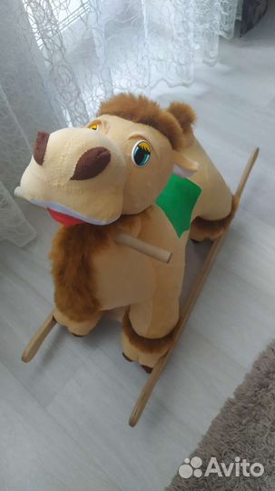 Детская игрушка качалка