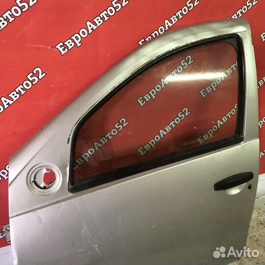 Передняя левая дверь Renault Logan 1