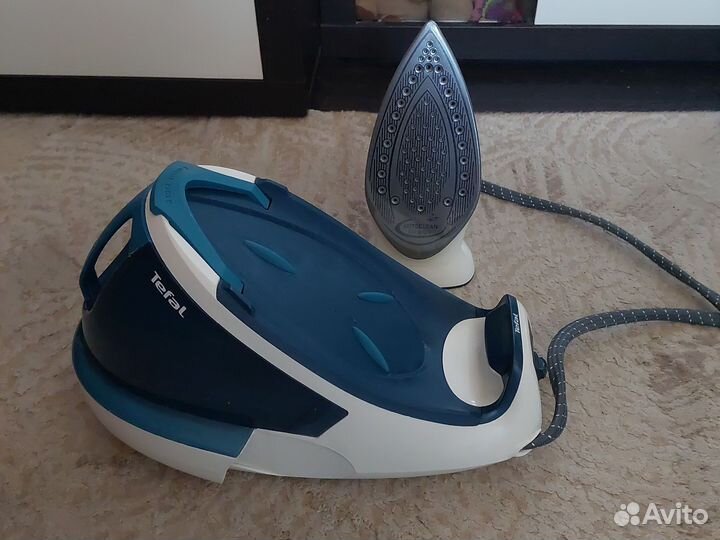 Утюг с парогенератором Tefal