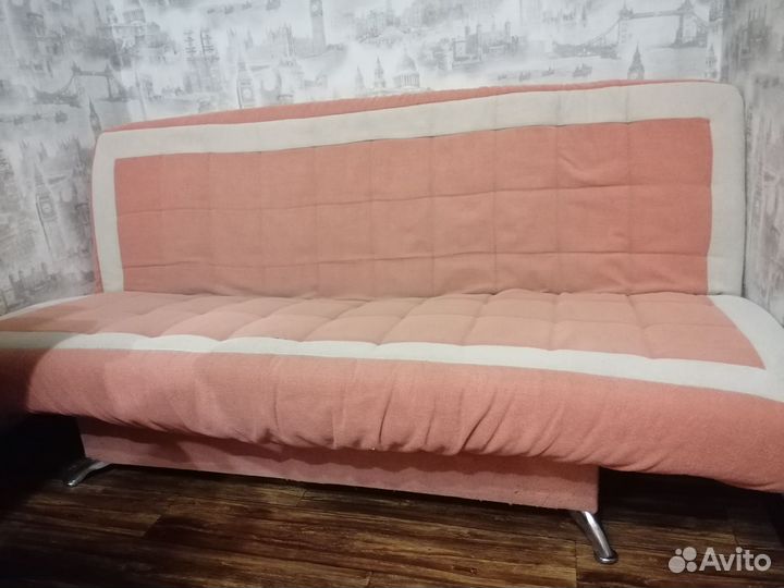 Диван клик-кляк