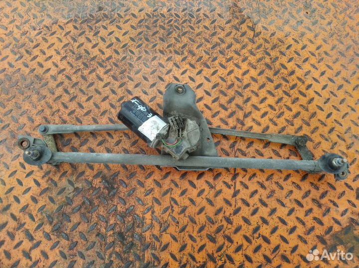 Трапеция стеклоочистителя Volkswagen Golf 3