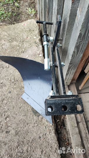 Плуг для мотоблока