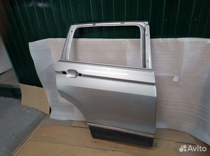 Volkswagen tiguan 2 дверь задняя правая