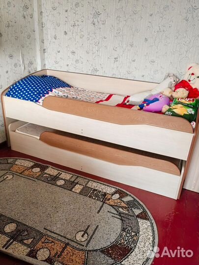 Двухъярусная кровать выдвижная