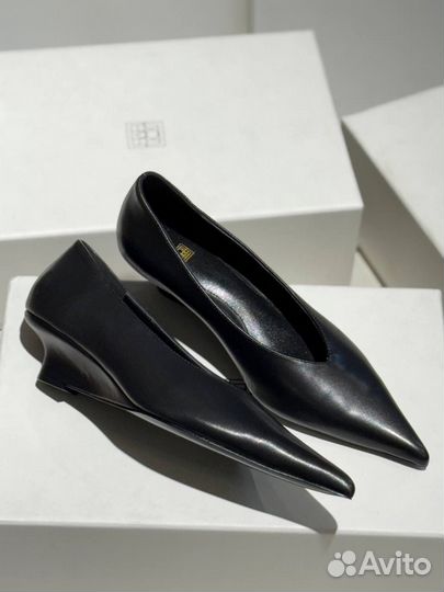 Балетки Toteme черные