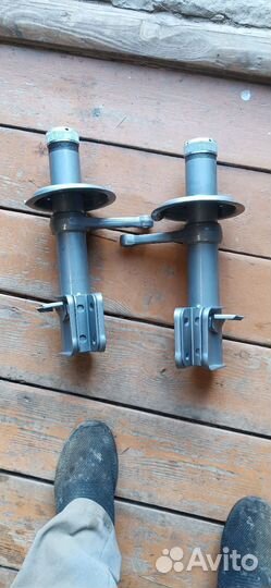 Стаканы передних стоек ваз 2110