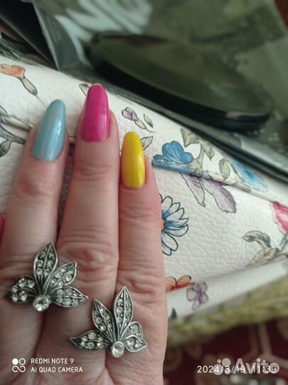 Серебряный цвет, бижутерия