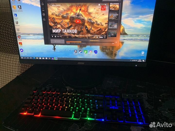 Игровая клавиатура с подсветкой