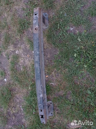 Усилитель бампера Ford focus 2