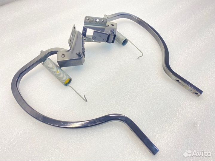 Петля крышки багажника задняя Volkswagen Polo