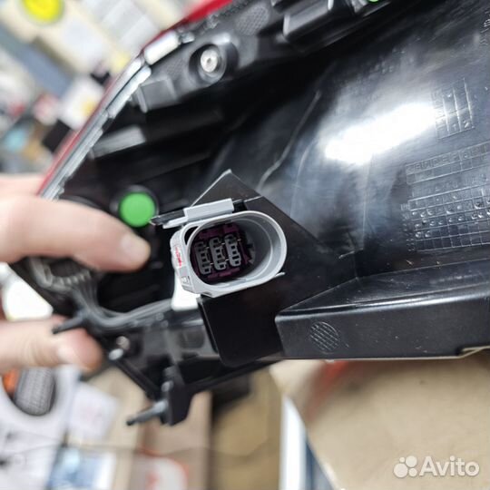 Фонарь задний левый поло лифтбэк