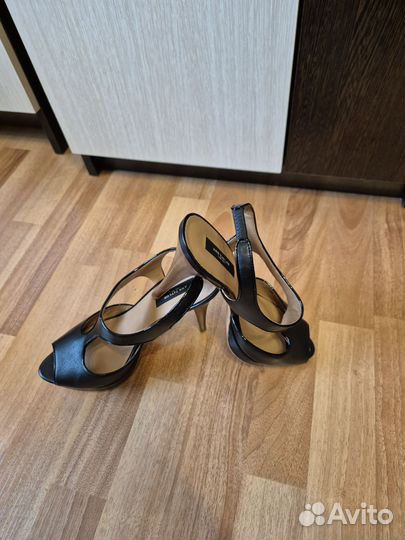 Босоножки женские