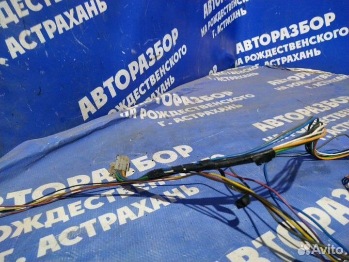 Проводка двери Ваз Лада Калина седан 11183 2010