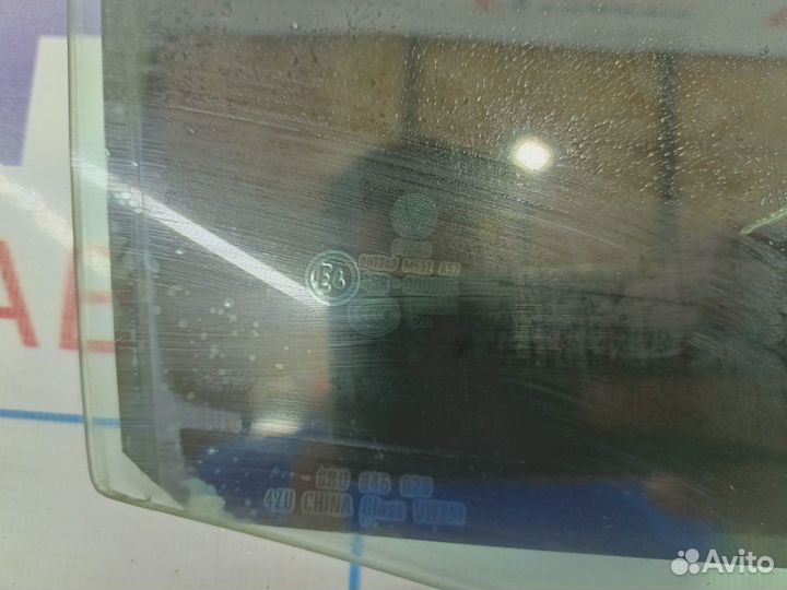 Стекло двери задней правой Volkswagen Polo Sedan