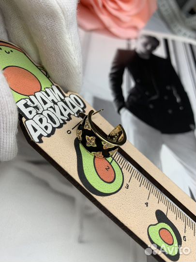 Серьги louis vuitton