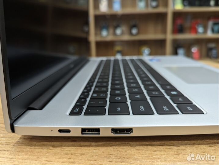 Honor MagicBook X16 Pro (I5 13500H, 16/512GB)