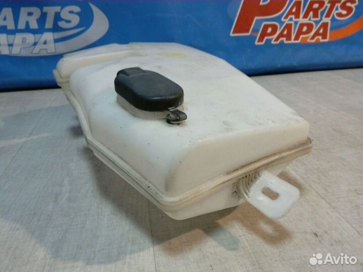 Бачок омывателя Renault Duster 1 1.5 K9K884 2012