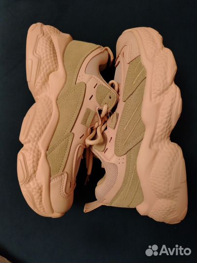 Кроссовки 36