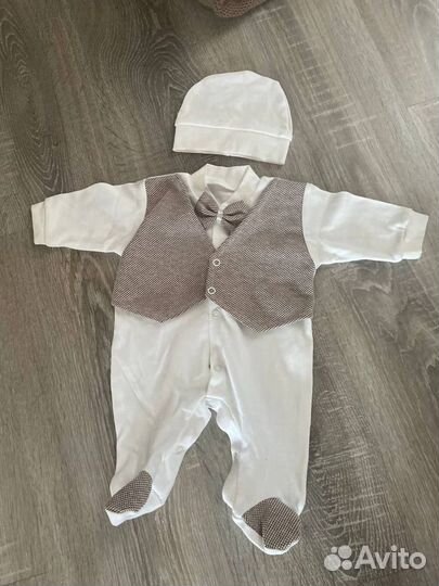 Конверт и костюм на выписку новорождённого