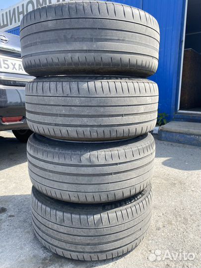 Michelin Pilot Sport 4 255/40 R19 100Y