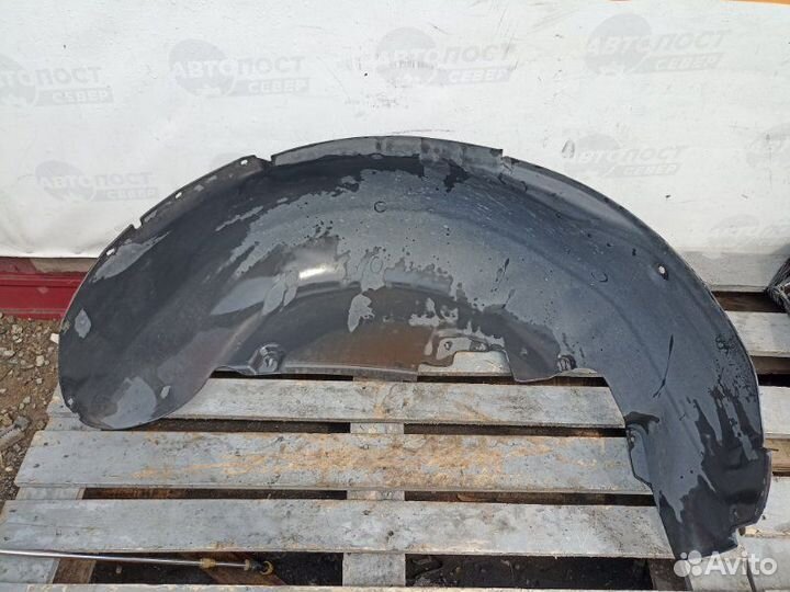 Подкрылок задний правый Volkswagen Touareg 7L AXQ