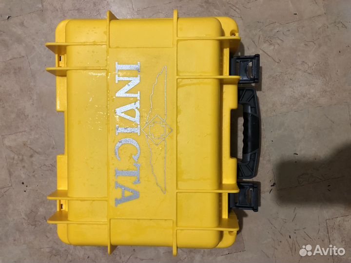 Кейс Invicta для 8 часов