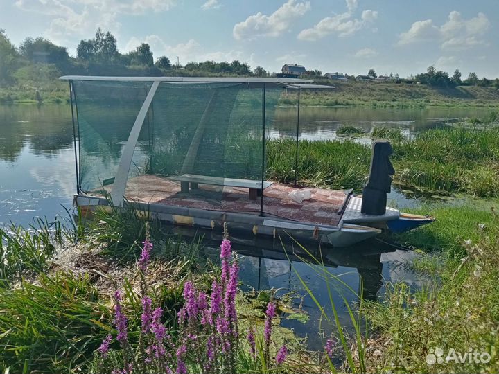 Самоходный плот тримаран