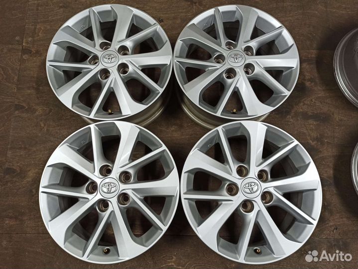 Диски 16 5х114,3 ET45 оригинал Тойота из Японии