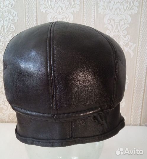 Мужская кожаная кепка