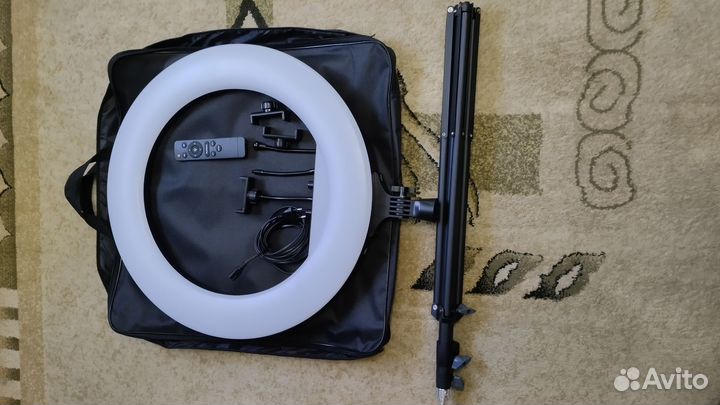 Кольцевая лампа 54 см