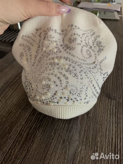 Шапка для девочки новая